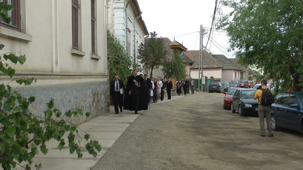 Konfirmálás Szárazajtán.