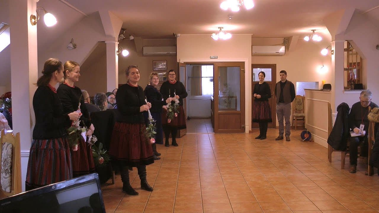 Szabad emberek.