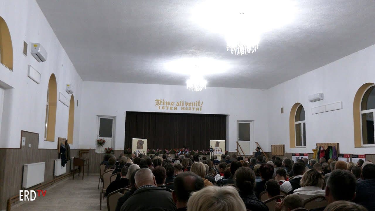 Apáczai 400 Apácán