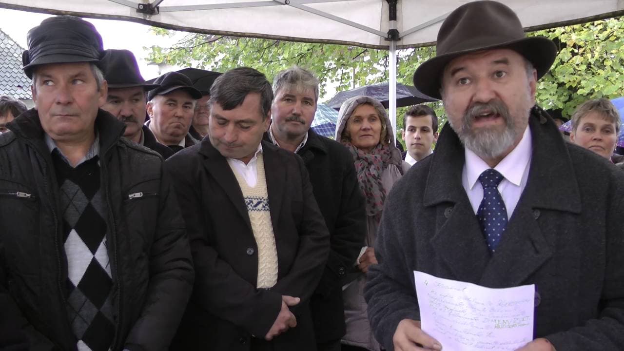 A vargyasi felekezeti iskola gyalogkapujának avatóünnepsége