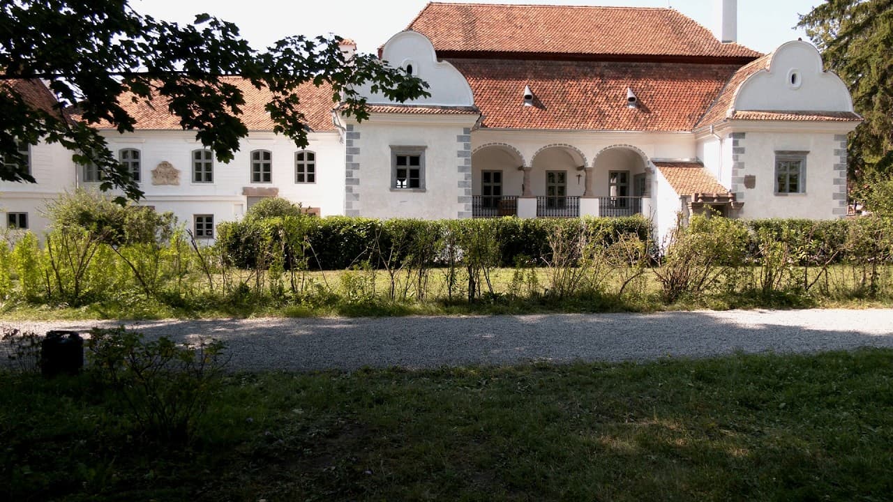 Megújult a vargyasi Daniel-kastély: Megnyílt a Polixénia Gasztrobirtok!