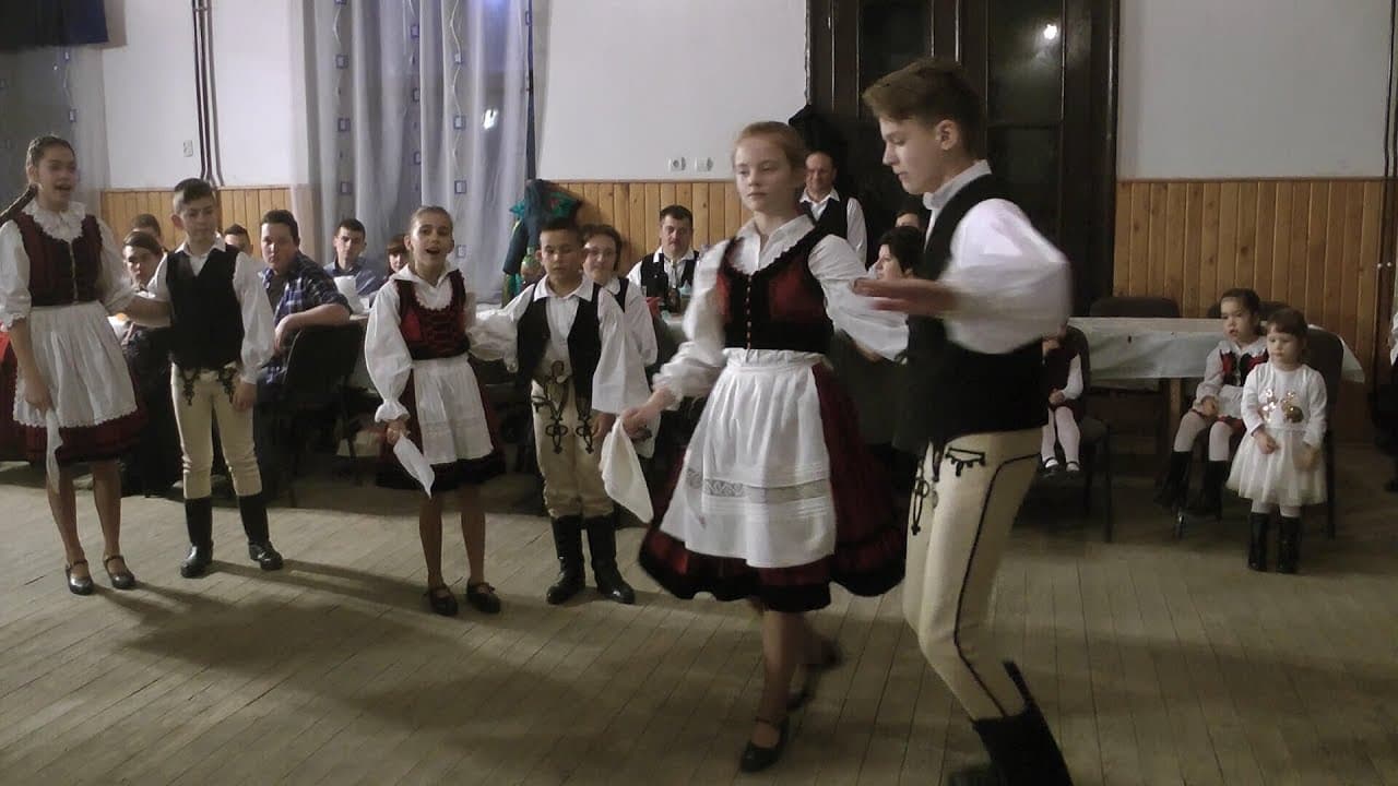 Vajdaszentiványi táncok a Pásztortűz együttes előadásában