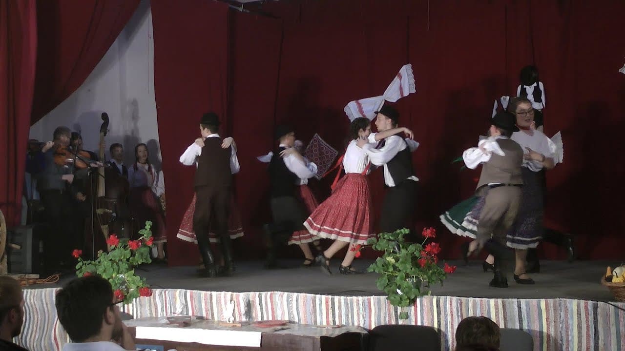 10 éves a Vargyas Néptánccsoport