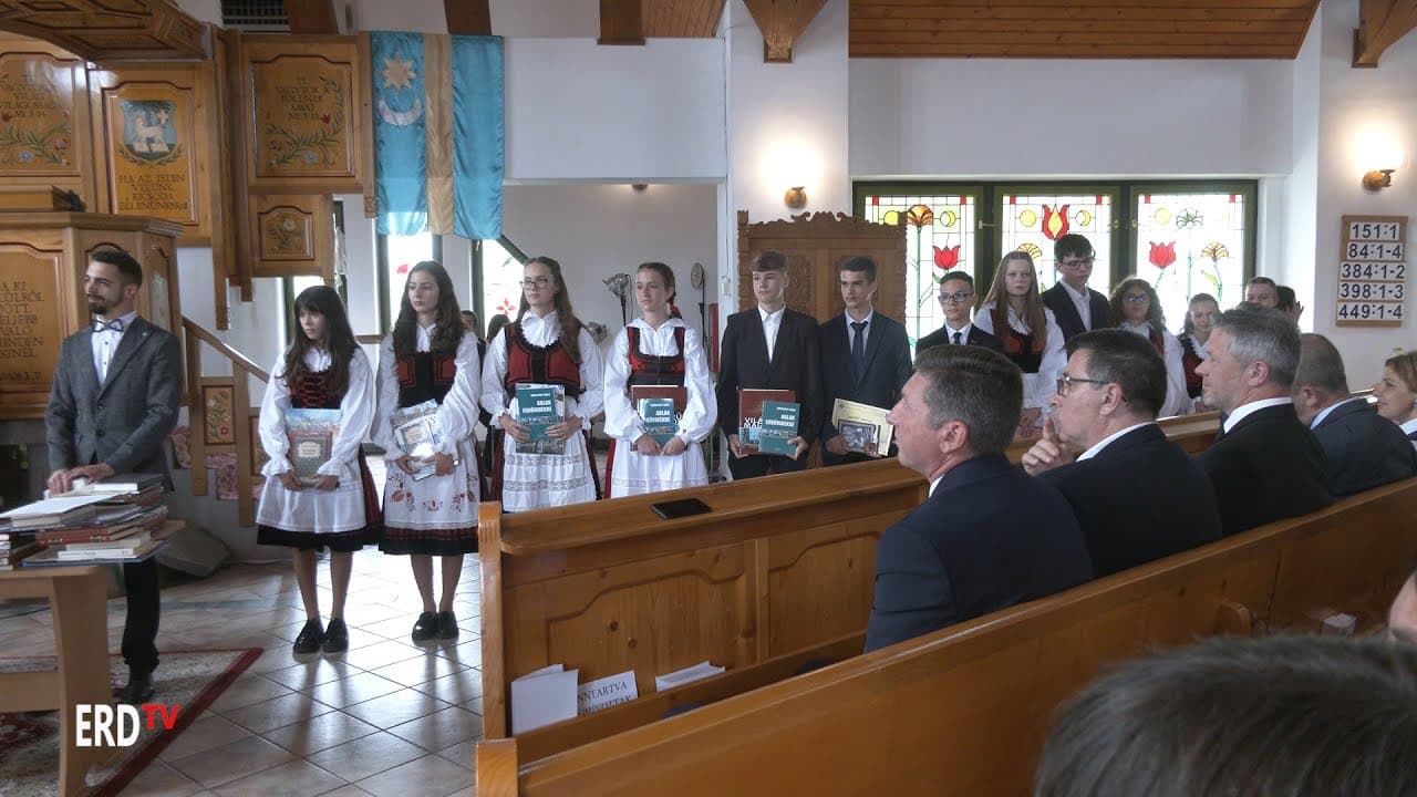 Jó szelet a vitorláitokba!